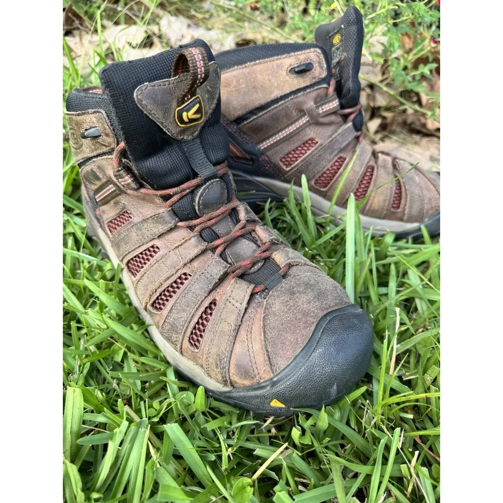 KEEN Womens 9.5 Brown Mid Hiking Boots Waterproof Trail Outdoor Shoes E59